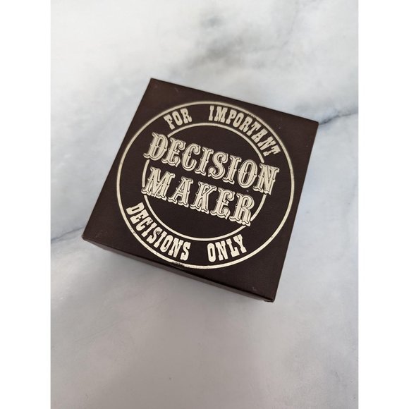 Vintage Decision Maker - Picture 1 of 5